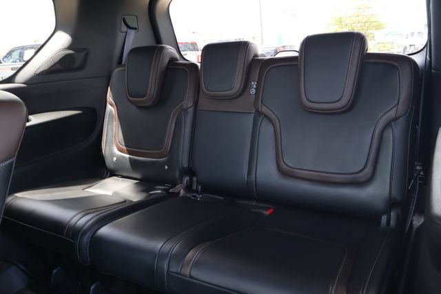 Used 2025 Nissan Armada SL w/ Captain's Chari Seat Package RWD image 11