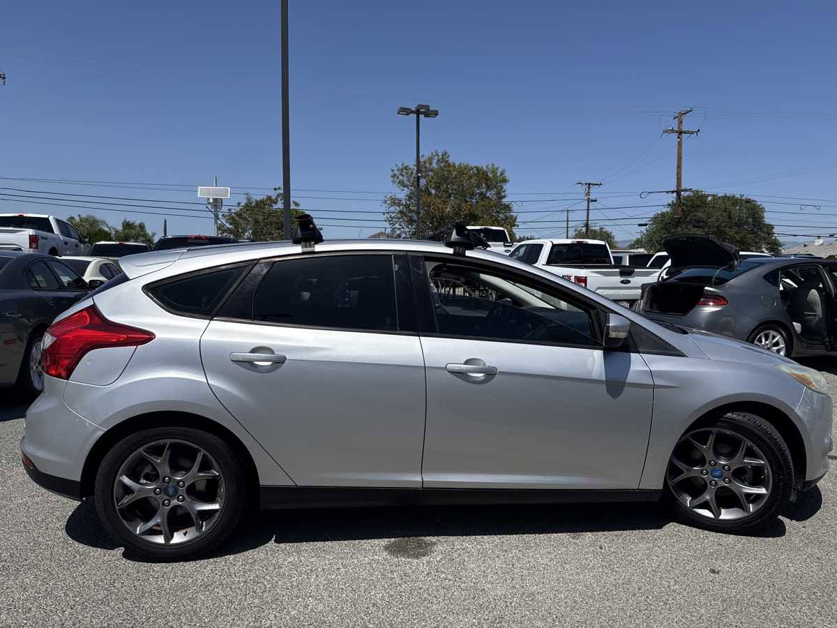 Used 2013 Ford Focus SE FWD image 3