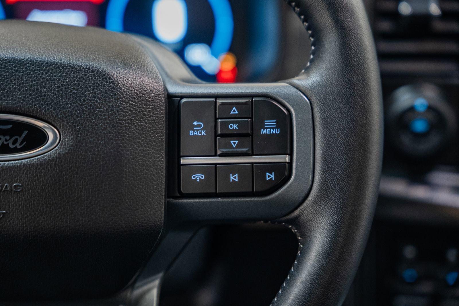 Certified 2023 Ford F150 Lariat w/ Equipment Group 502A High image 30