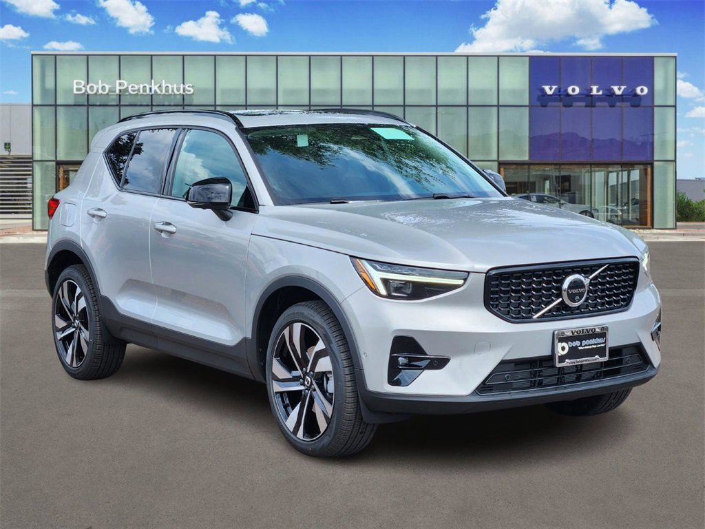 New 2025 Volvo XC40 B5 Ultra w/ Climate Package image 1