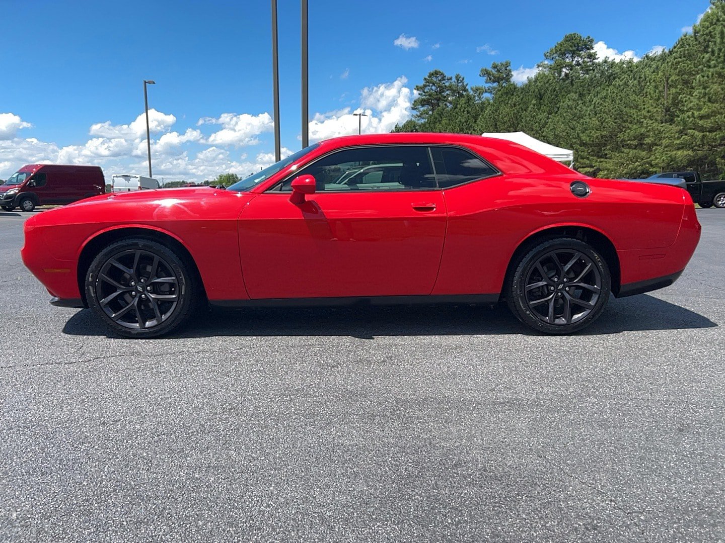 Used 2019 Dodge Challenger SXT w/ Blacktop Package RWD image 8