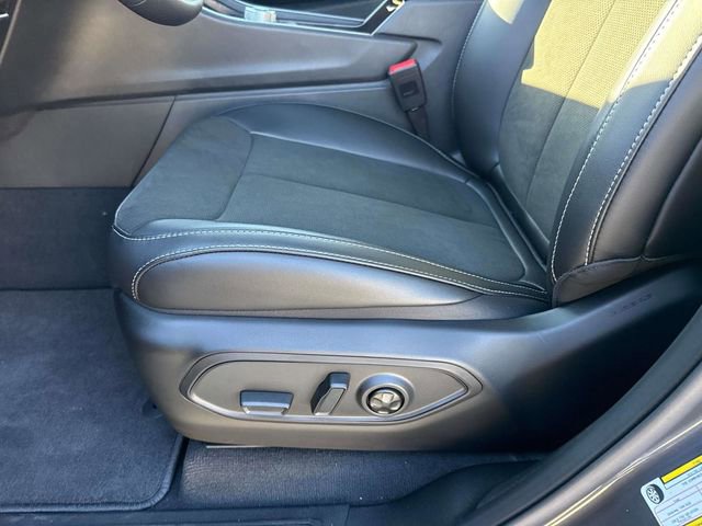 Used 2025 Jeep Grand Cherokee L Altitude image 13