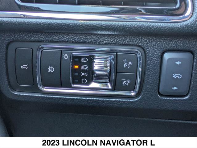 Certified 2023 Lincoln Navigator L Reserve AWD/4WD image 19