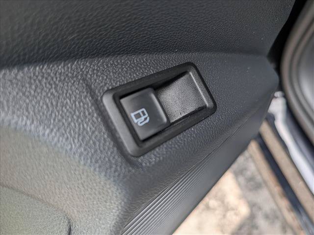 Certified 2023 Volkswagen Taos S FWD image 27