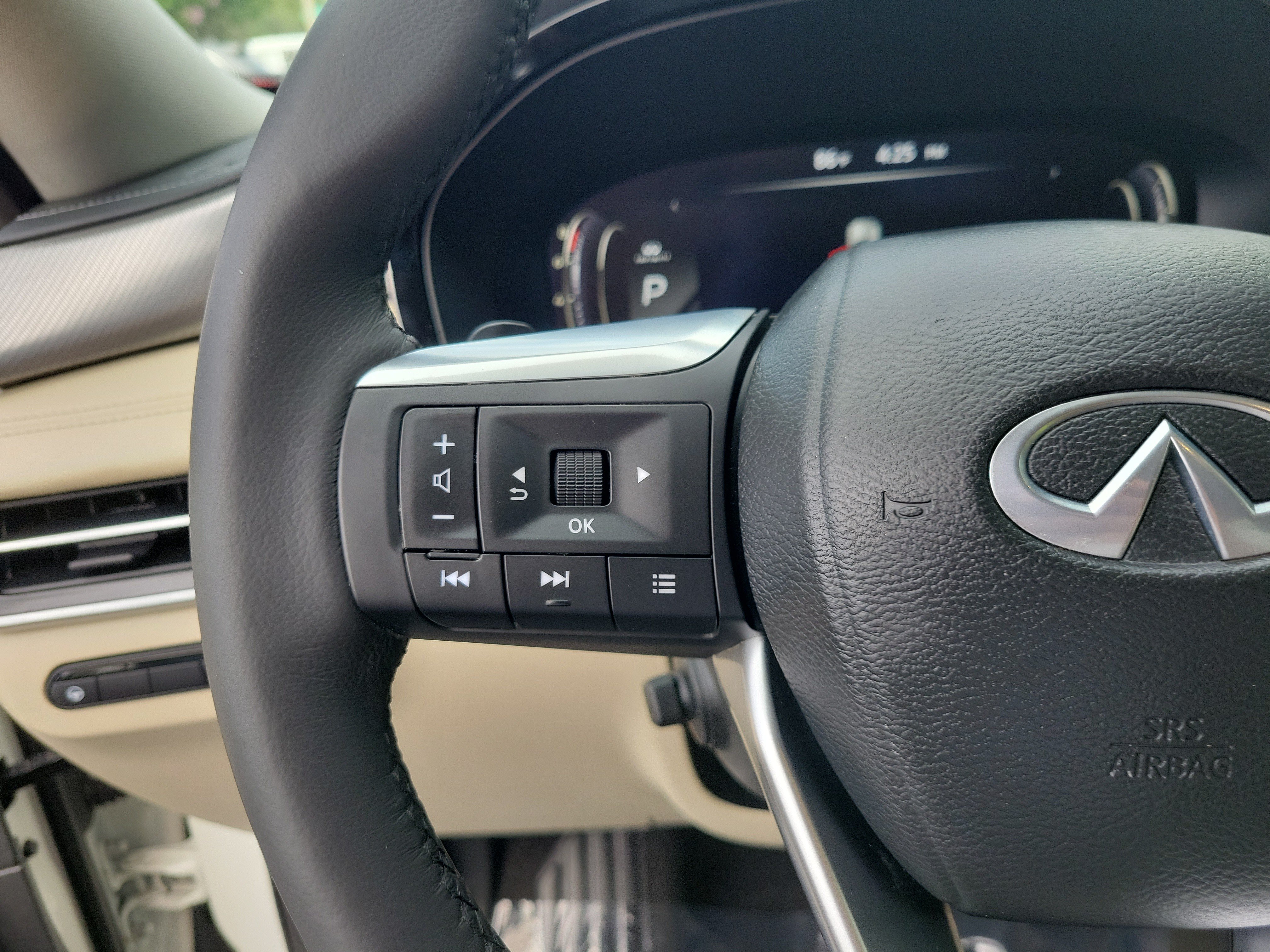 Certified 2023 INFINITI QX60 Luxe w/ Cargo Package FWD image 30