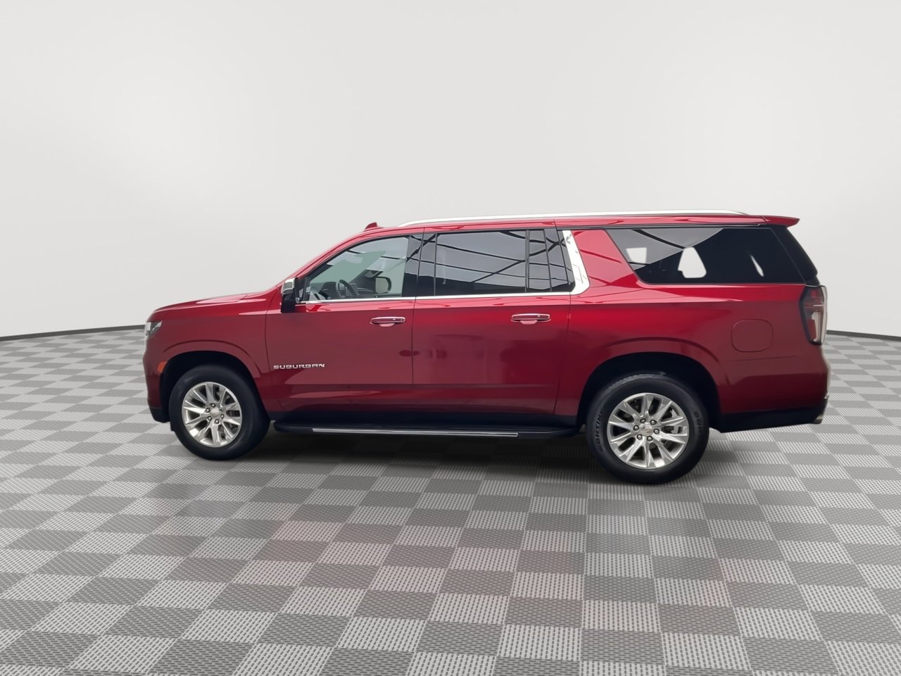 Certified 2024 Chevrolet Suburban Premier w/ Premium Package image 42