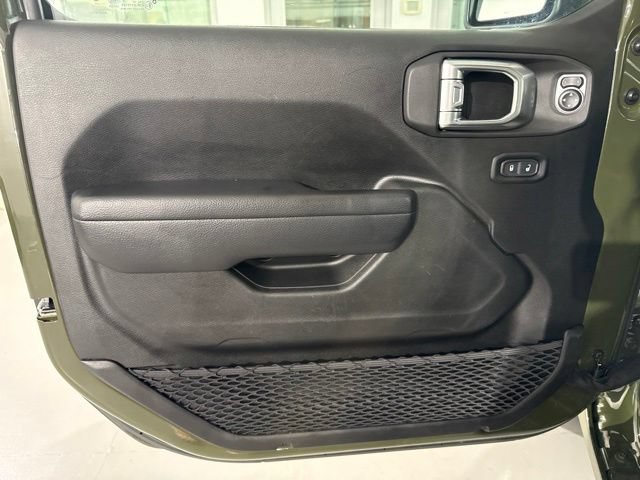 Used 2024 Jeep Wrangler Unlimited Sport AWD/4WD image 17
