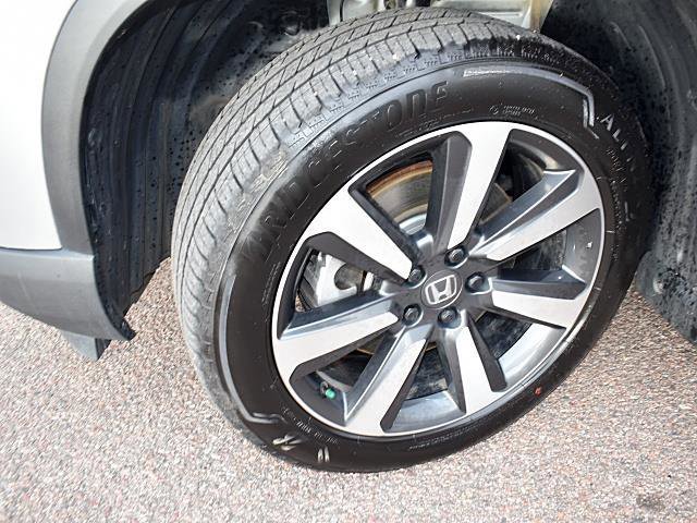 Used 2024 Honda Pilot Touring image 9