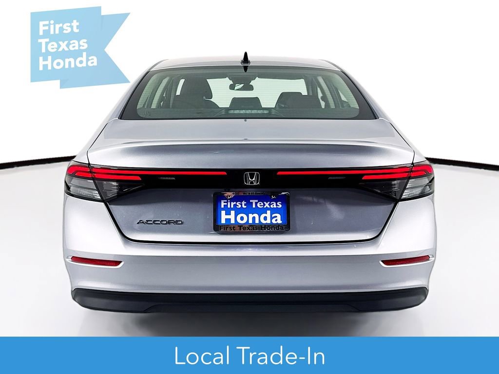Certified 2025 Honda Accord SE image 6