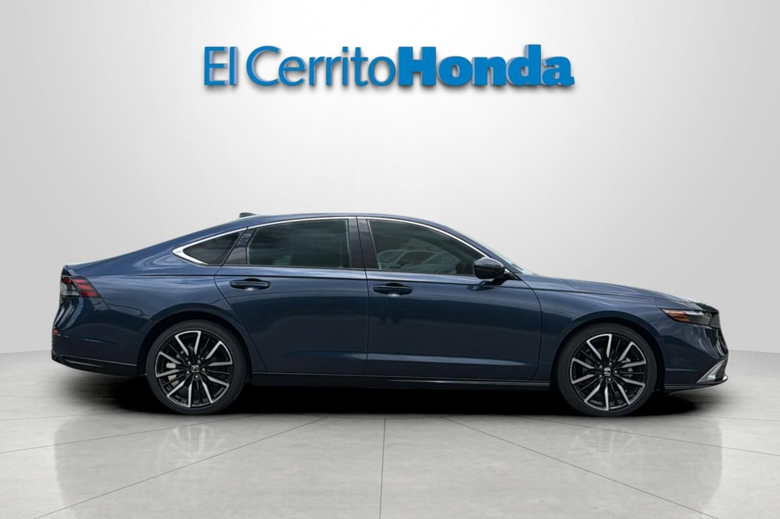 New 2026 Honda Accord Touring image 2