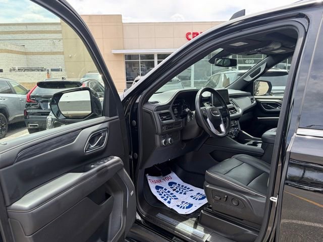 Used 2021 GMC Yukon XL SLT AWD/4WD image 12