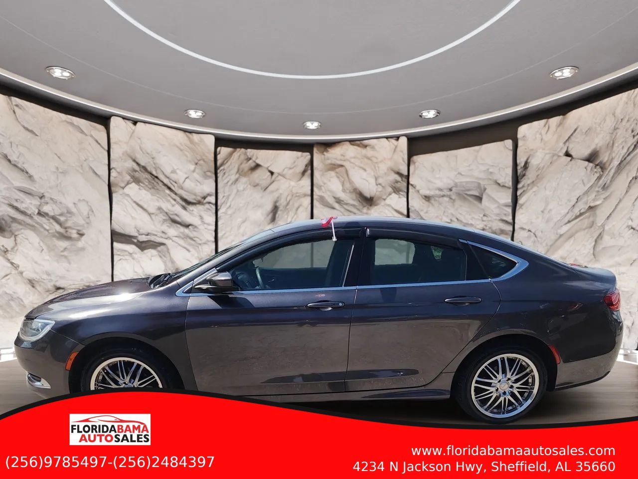Used 2015 Chrysler 200 Limited FWD image 4