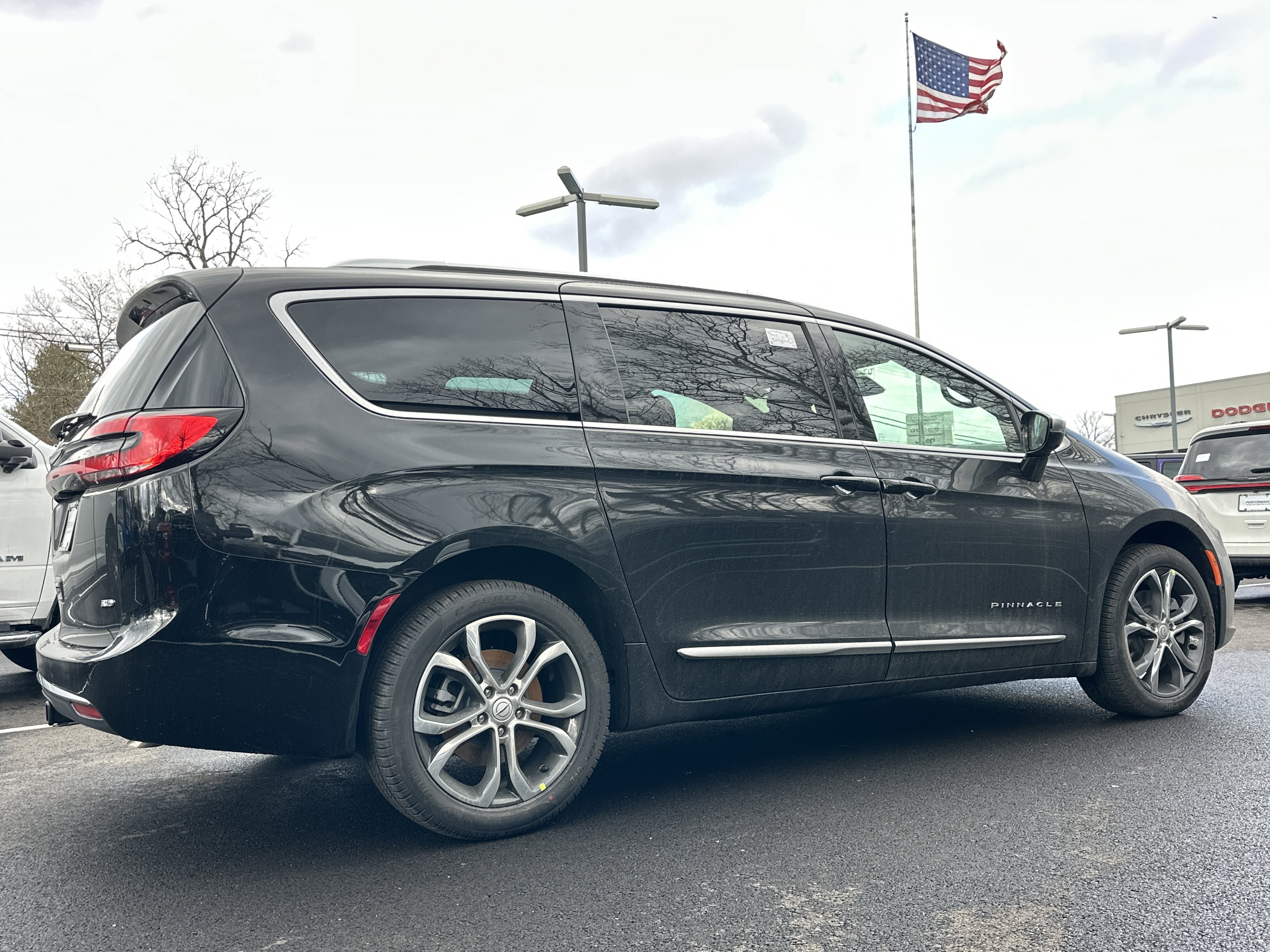 New 2026 Chrysler Pacifica Pinnacle image 20
