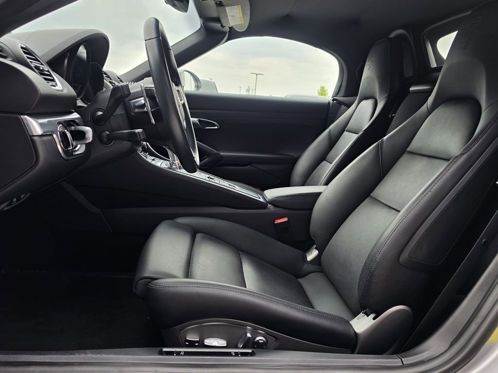 Certified 2024 Porsche 718 Boxster S RWD image 17