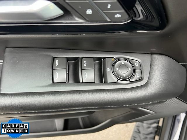 Used 2025 Chevrolet Suburban Z71 AWD/4WD image 17