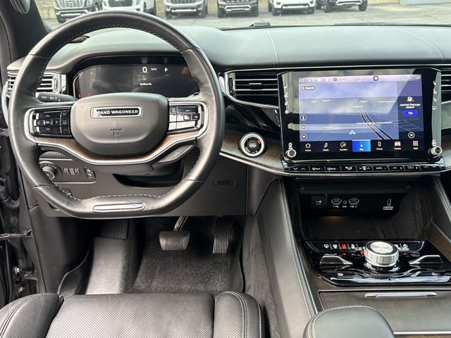 Used 2022 Jeep Grand Wagoneer Series I AWD/4WD image 8