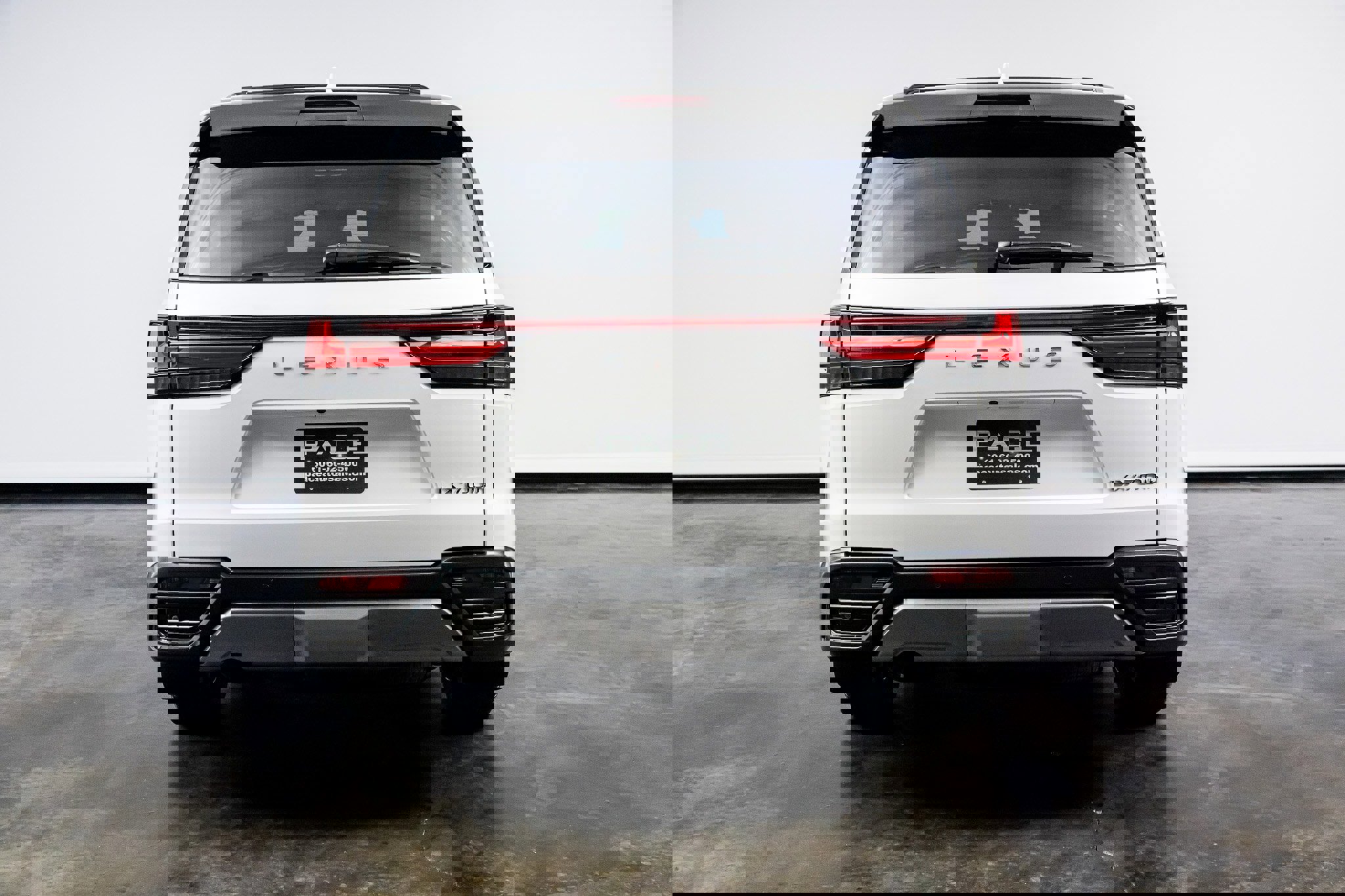 Used 2025 Lexus LX 700h Luxury image 19