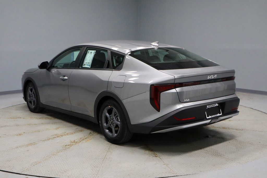 Used 2025 Kia K4 LXS image 8