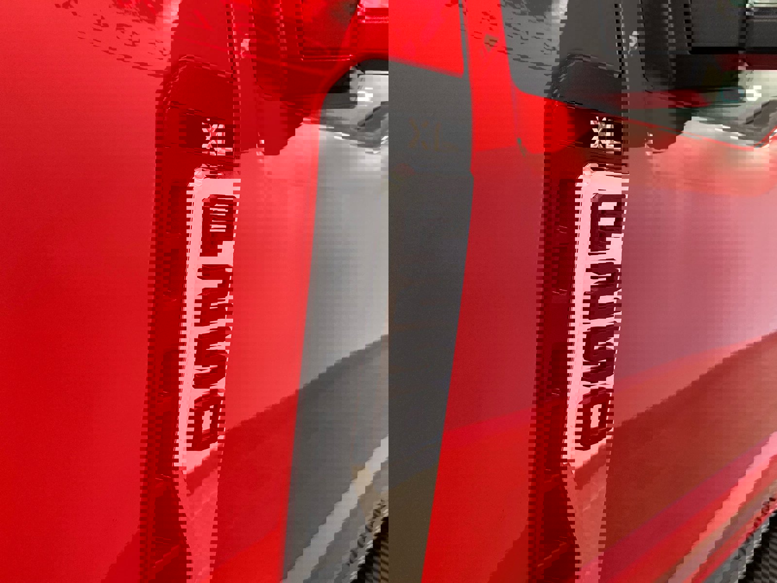 New 2026 Ford F250 XL w/ XL Chrome Package image 8