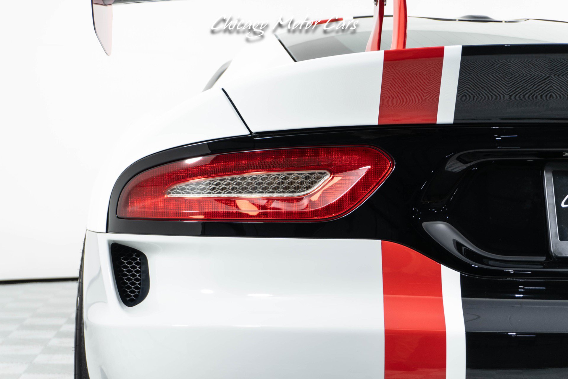 Used 2016 Dodge Viper ACR RWD image 12