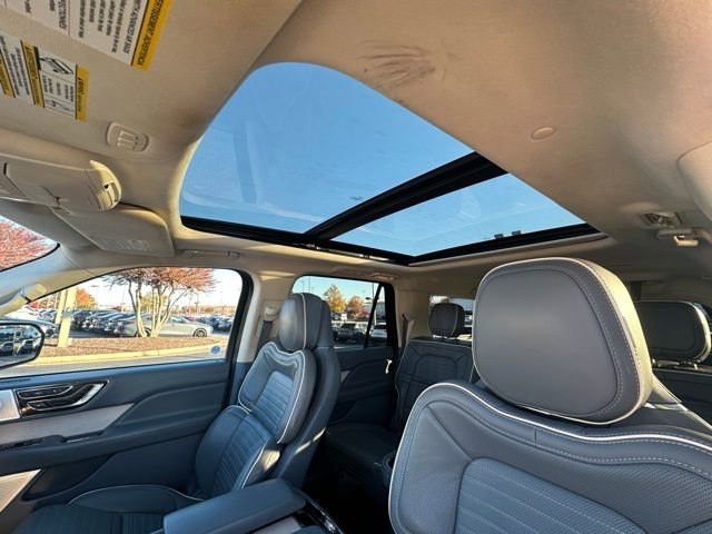 Used 2021 Lincoln Navigator L Black Label w/ Cargo Convenience Package image 25