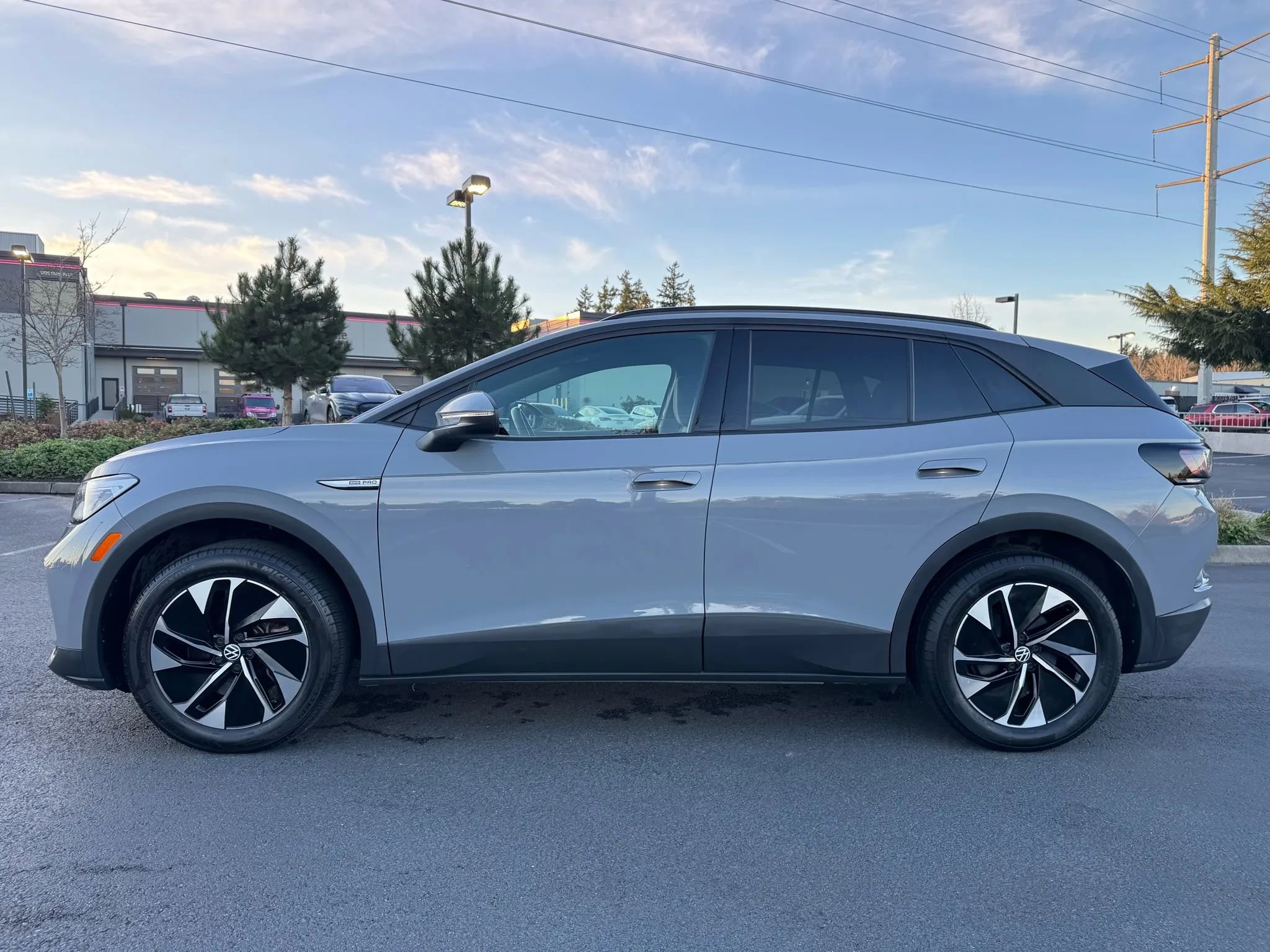 Used 2021 Volkswagen ID.4 Pro AWD/4WD image 6