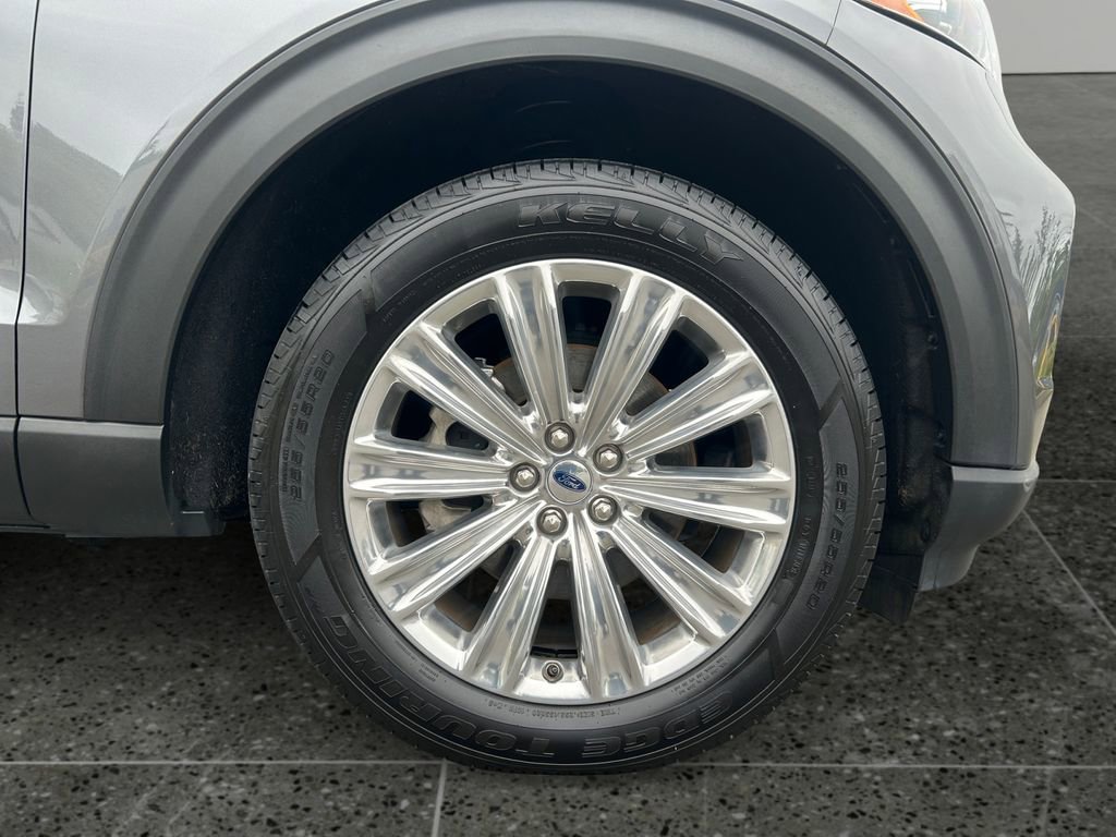 Used 2022 Ford Explorer Limited w/ Equipment Group 301A image 9