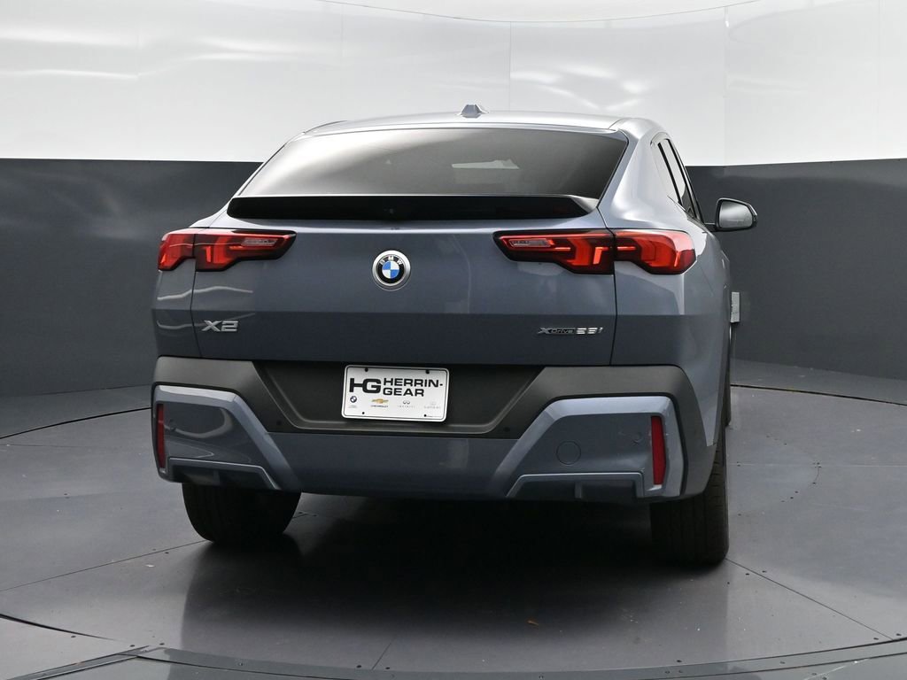 Certified 2025 BMW X2 xDrive28i image 6