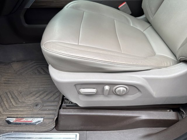 Used 2020 Chevrolet Silverado 1500 RST w/ All-Star Edition image 12