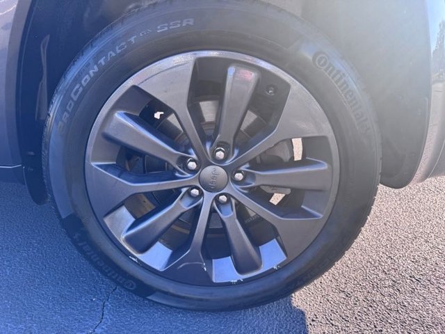 Used 2019 Jeep Cherokee High Altitude AWD/4WD image 14