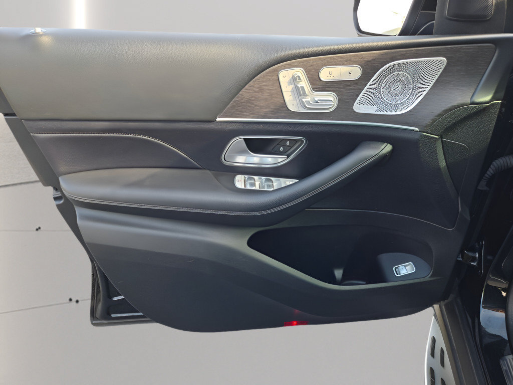 Used 2020 Mercedes-Benz GLE 350 4MATIC image 23