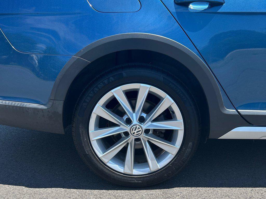 Used 2017 Volkswagen Golf Alltrack SEL AWD/4WD image 15