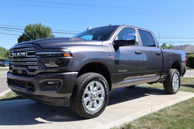 Used 2025 RAM 2500 Laramie w/ Sport Appearance Package image 8