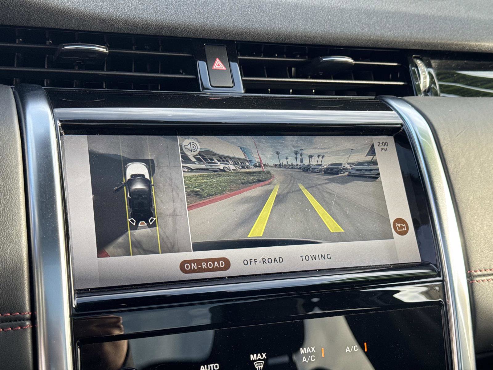 Used 2021 Land Rover Discovery Sport SE R-Dynamic image 8