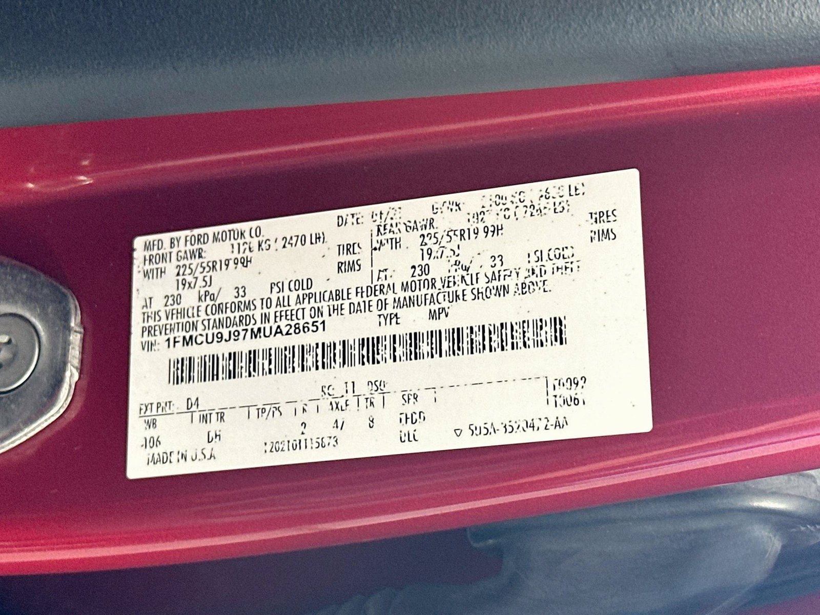 Used 2021 Ford Escape Titanium w/ Titanium Elite Package AWD/4WD image 34