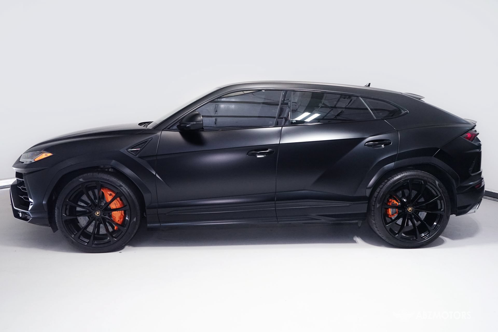 Used 2022 Lamborghini Urus AWD/4WD image 4