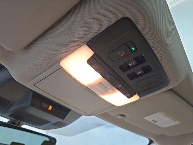 Used 2023 Nissan Rogue Platinum w/ Platinum Premium Package AWD/4WD image 43