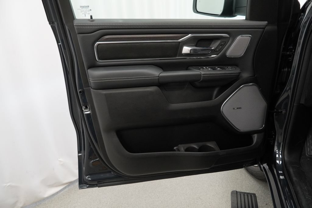 New 2027 RAM 1500 Laramie w/ Laramie Preferred Package AWD/4WD image 26