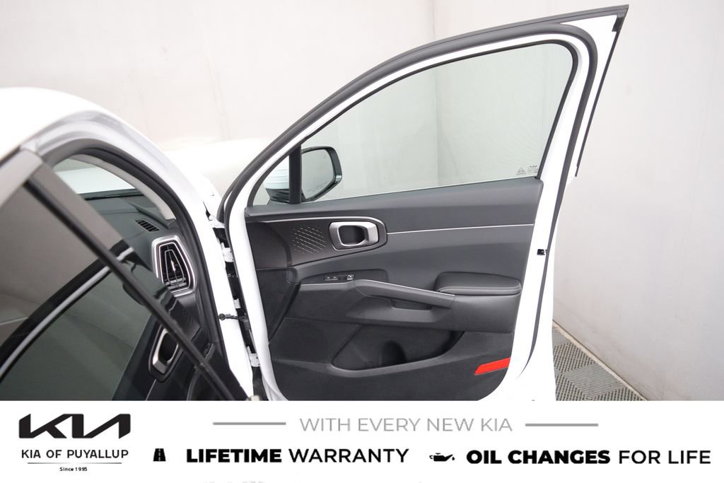 New 2026 Kia Sorento LX image 15