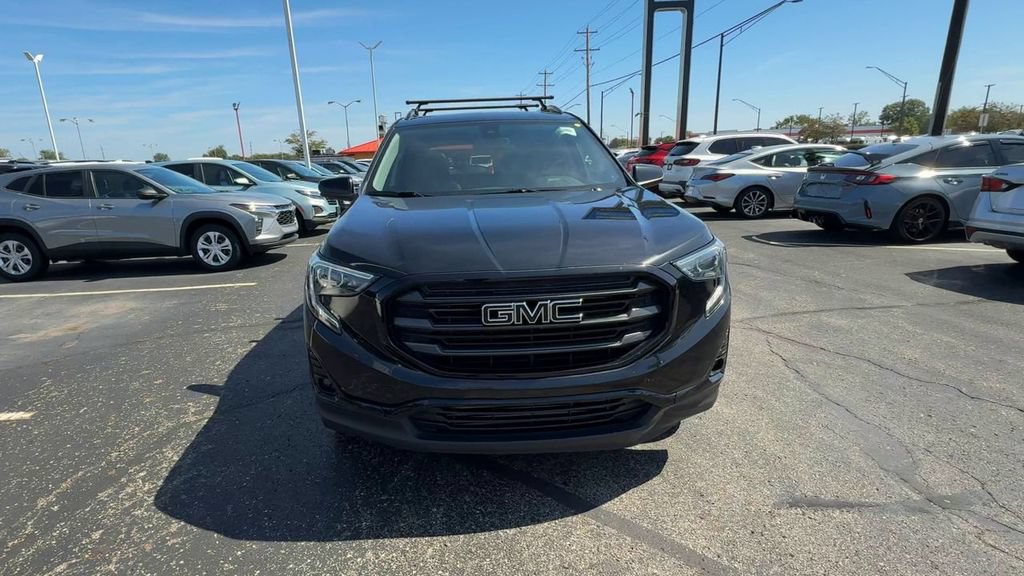 Used 2021 GMC Terrain SLT w/ Infotainment Package II AWD/4WD image 3