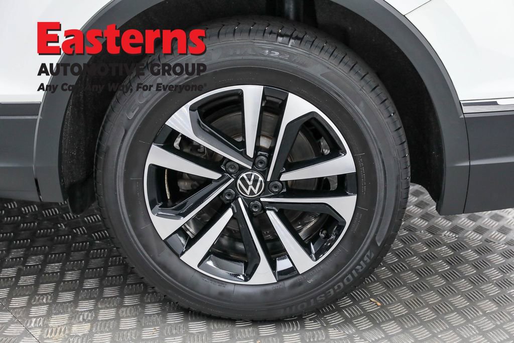 Used 2022 Volkswagen Tiguan S image 32