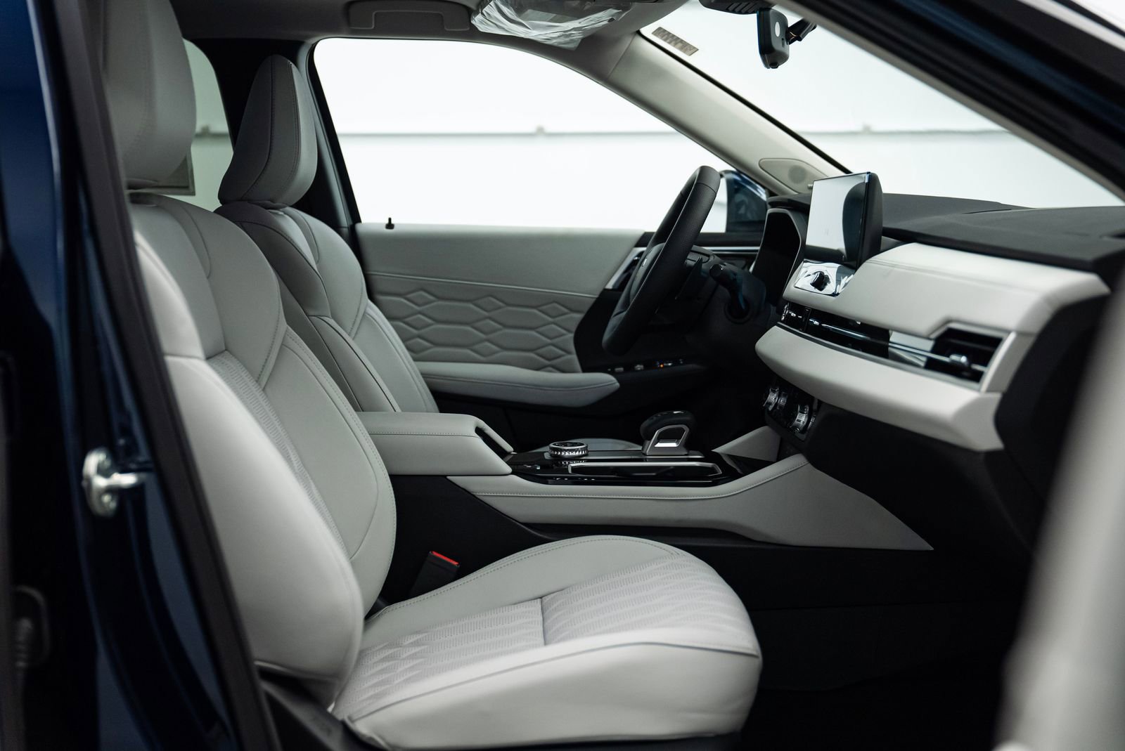 New 2025 Mitsubishi Outlander SEL image 7