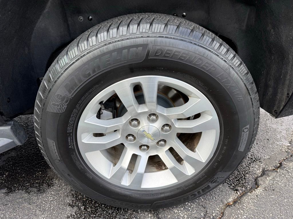 Used 2017 Chevrolet Tahoe LT AWD/4WD image 5