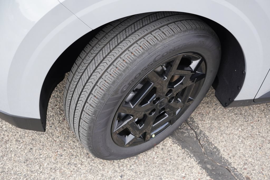 New 2027 Kia Carnival EX FWD image 9