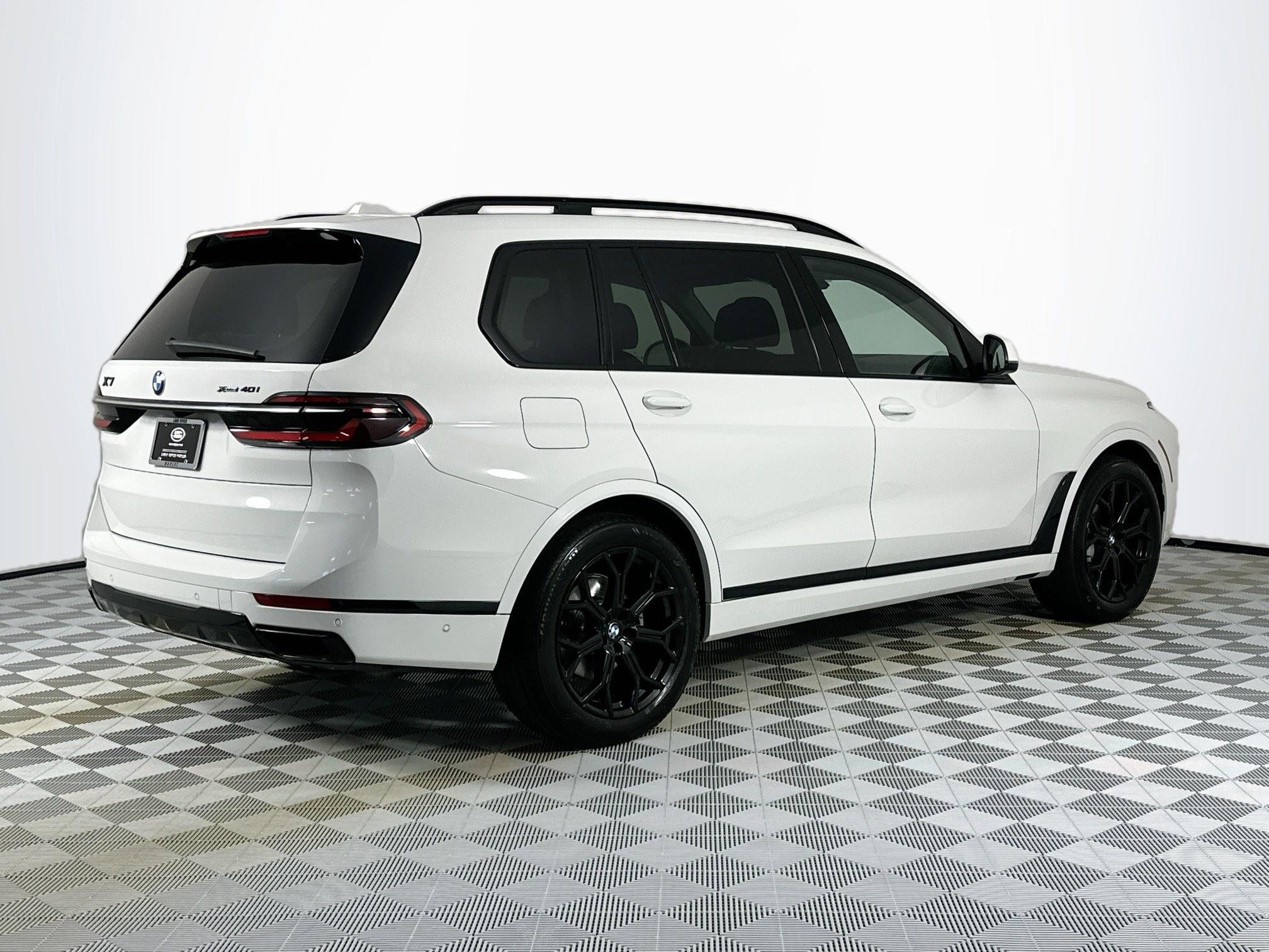 Used 2024 BMW X7 xDrive40i image 5