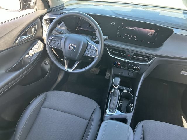 Used 2025 Buick Encore GX Preferred w/ Comfort Package FWD image 15