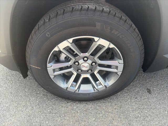 New 2027 GMC Terrain Elevation w/ LPO, Floor Liner Package FWD image 10