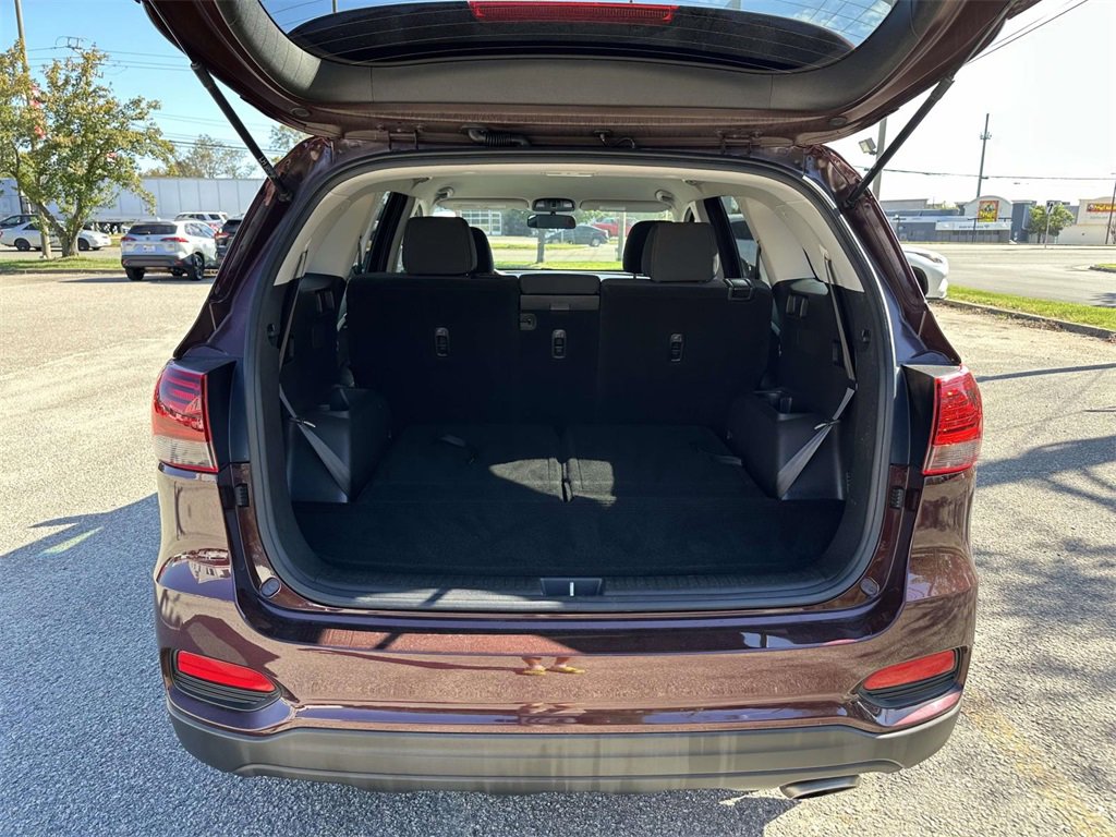 Used 2019 Kia Sorento LX image 18