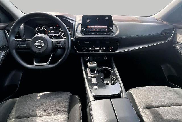 Certified 2022 Nissan Rogue SV FWD image 15