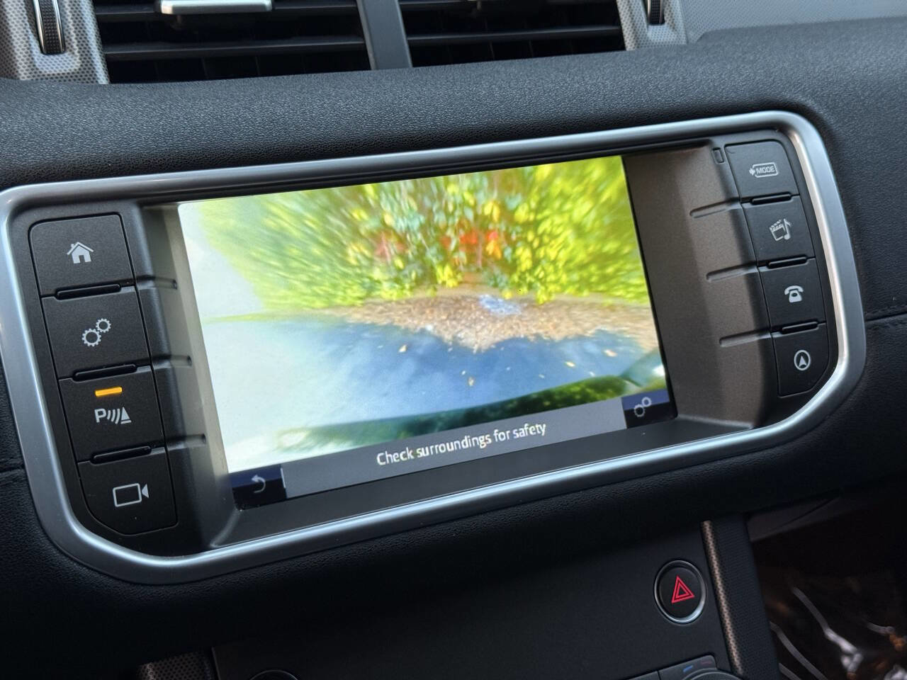 Used 2018 Land Rover Range Rover Evoque SE image 26